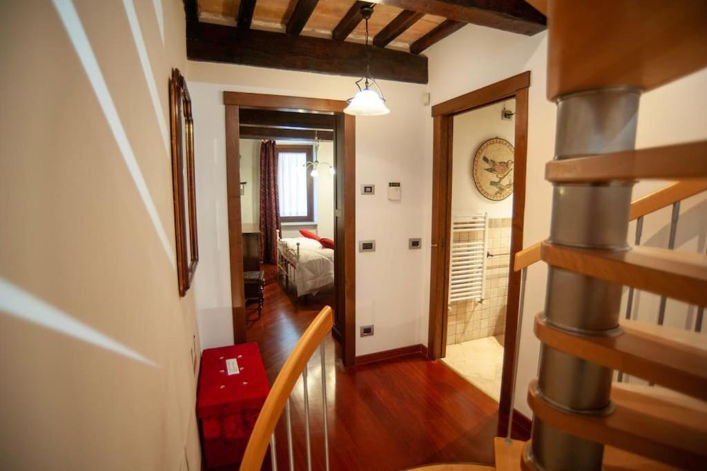 Casa Dell'Oliveto "Parcheggio Gratuito" Apartment Narni Exterior photo
